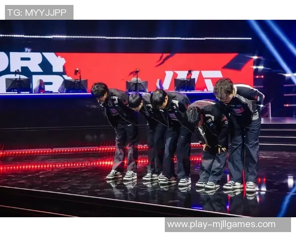 S15LOL赛后分析BLG与IG的团队配合与战术执行细节